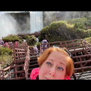 Meet your Posher, Leah